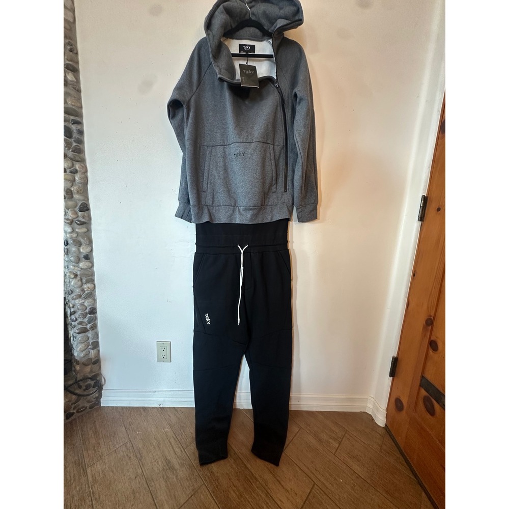 Tuxy Suit Mens TX17001B One Piece Hoodie Jogger Lounge Suit Gray Black Large NWT